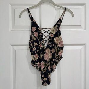 Billabong One Piece Floral Bathing Suit w/ adjustable tie in back Small